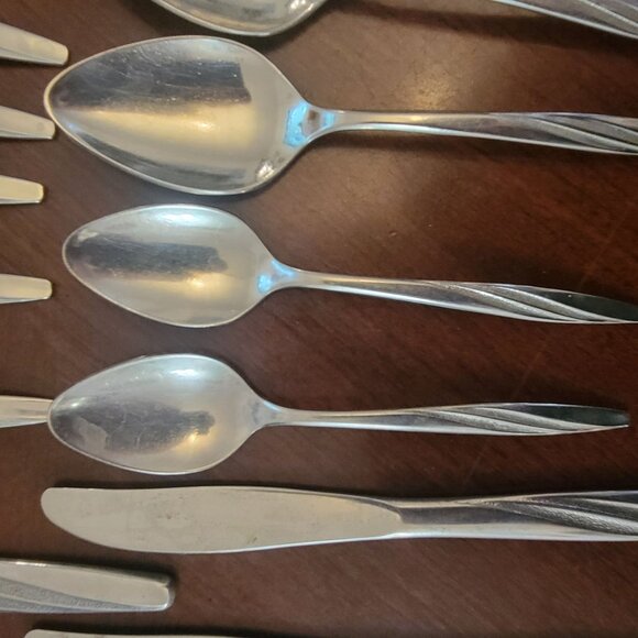 Oneidacraft Surf Maid stainless Vintage 21-Piece Stainless Steel Flatware Set - - Picture 4 of 11